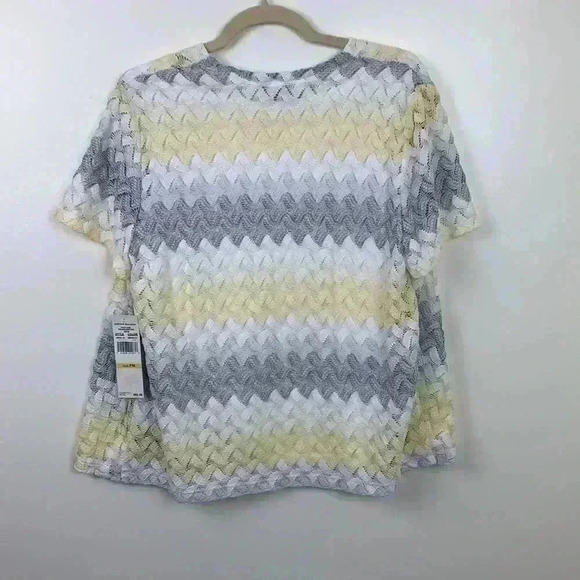 🆕NWT Alfred Dunner Petite Top. As Shown On… - Picture 2 of 5